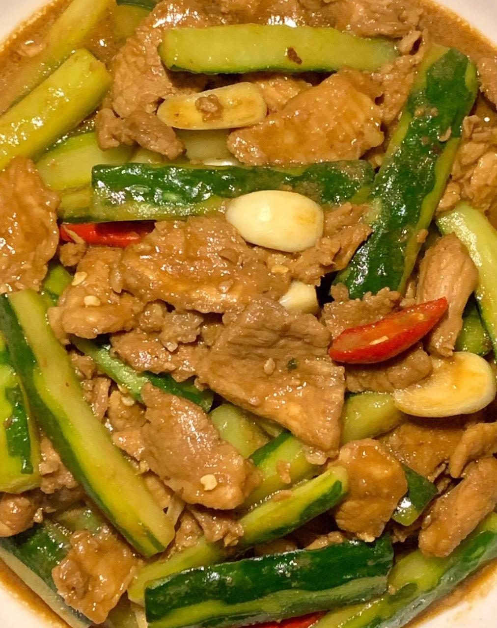 又是一道下饭菜之青瓜炒肉片!