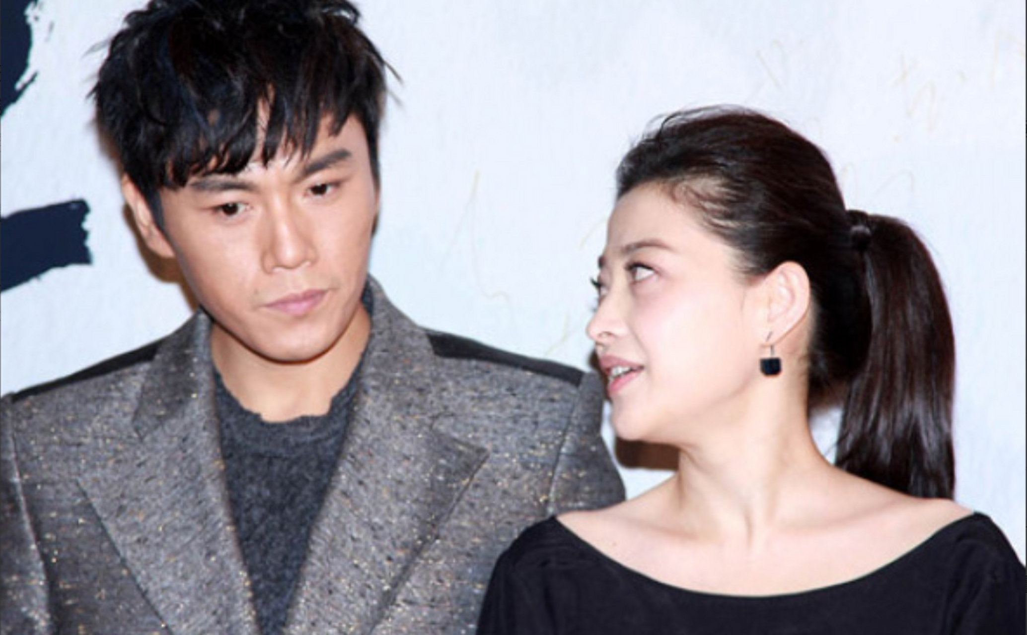 2012年,梅婷对秦昊说:"我爱上了剧组的摄影师了,你去给我问问呗?