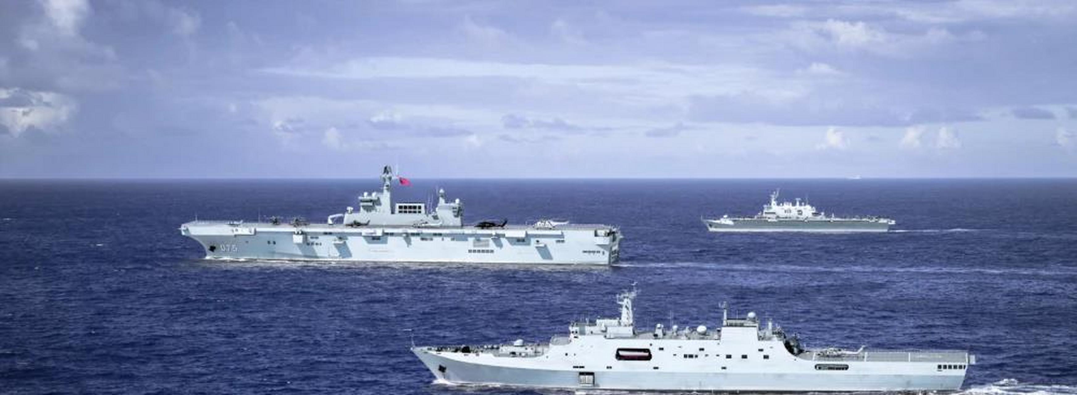 中国新型两栖攻击舰进入太平洋!这一消息引起了国际社会的广泛关注.