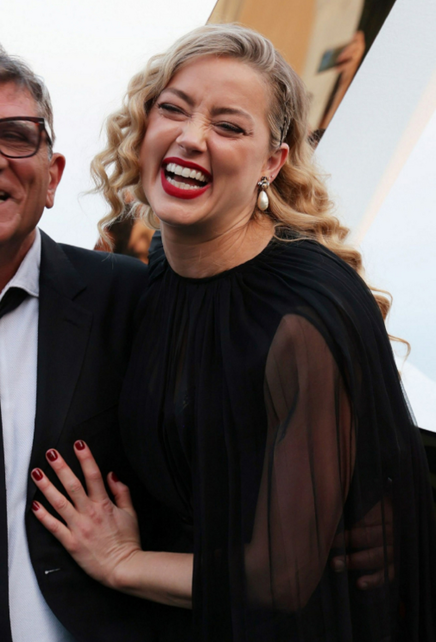 德普前妻艾梅柏又复出了?这是为什么?