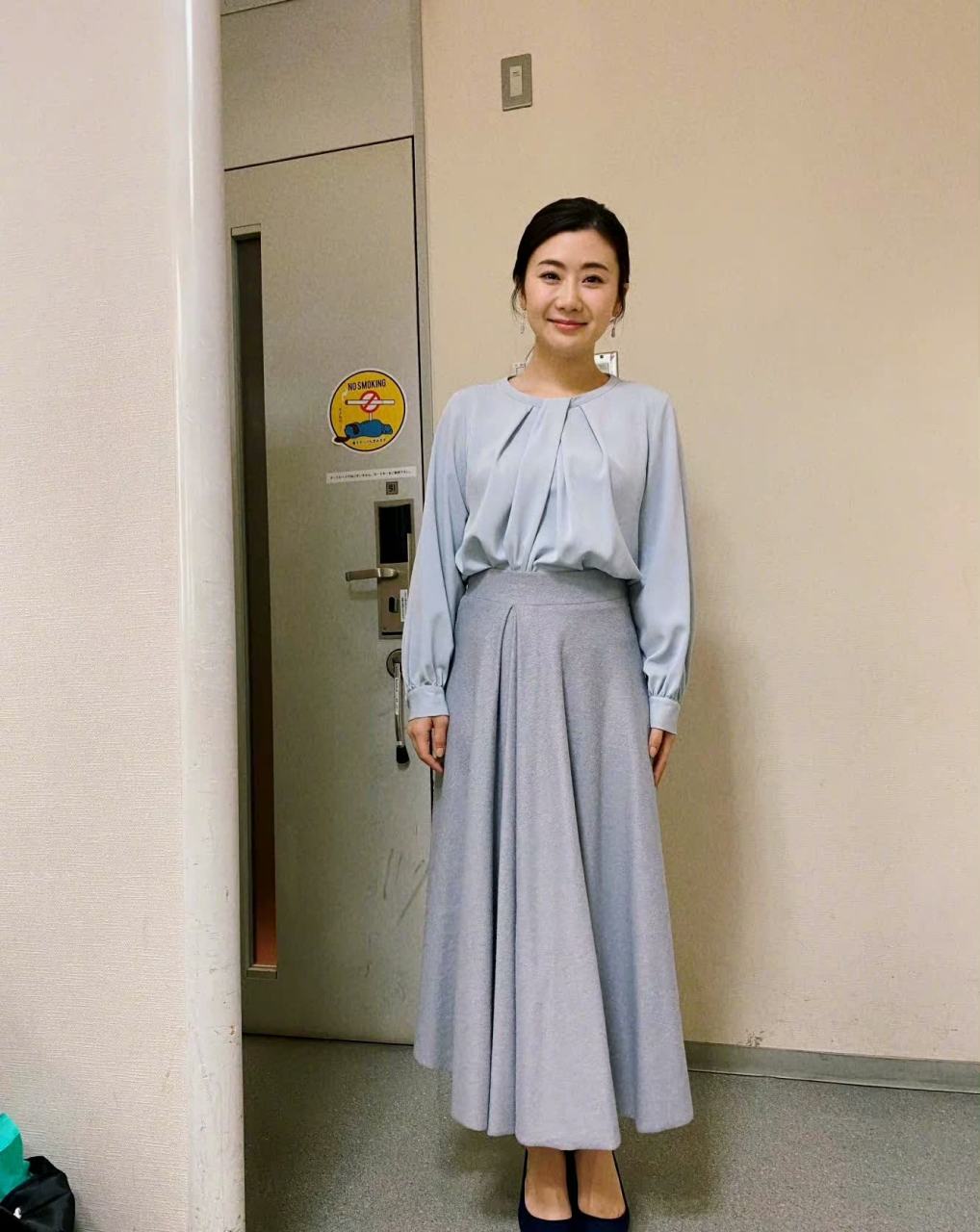 福原爱的近照,看上去有些憔悴.[微笑]