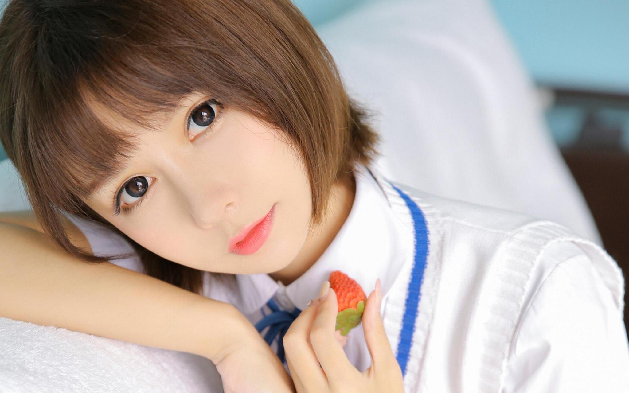 最好的方式是,学会适当地表达,让对方知道你的真心