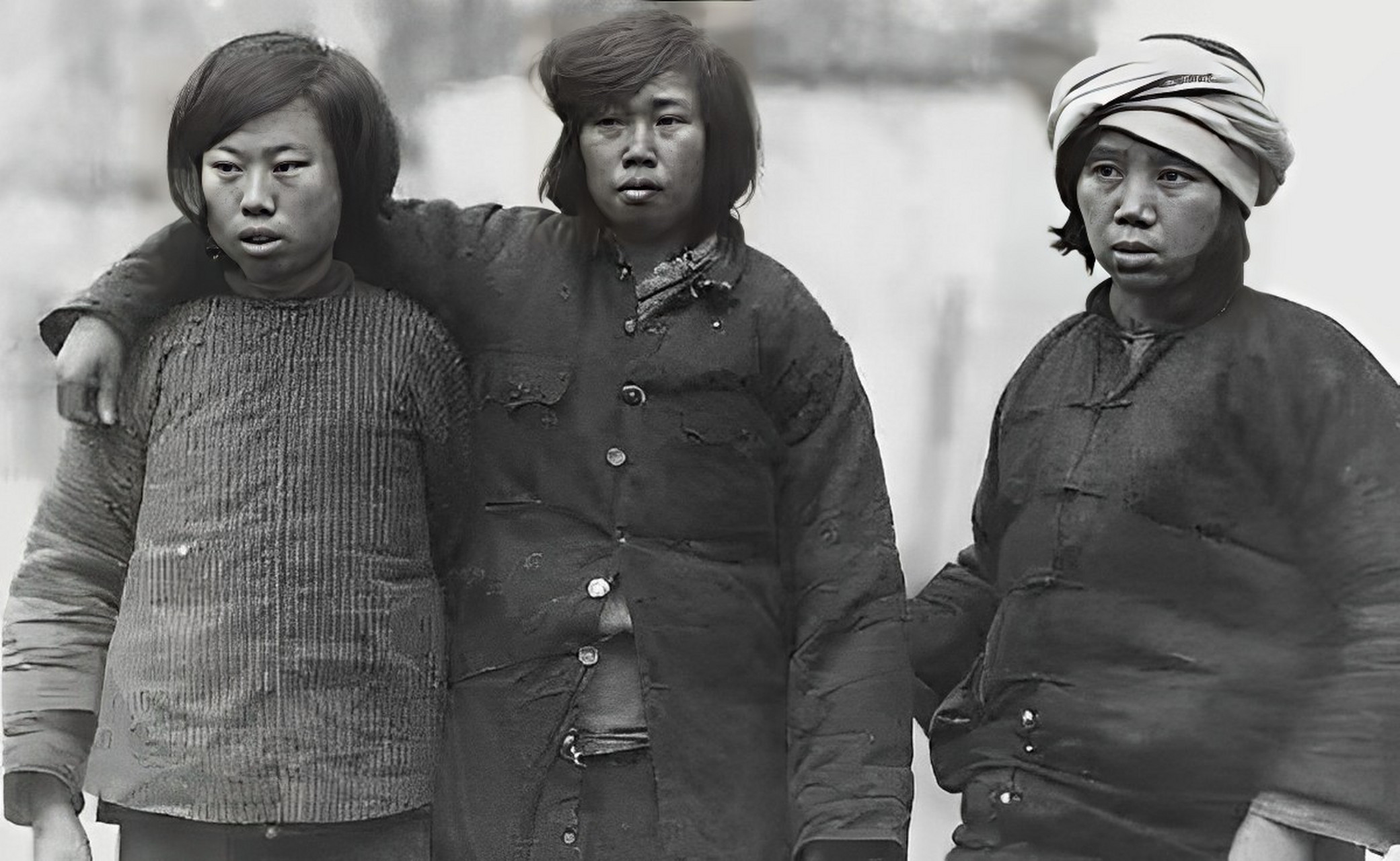 1936年,东北抗联的女交通员赵玉仙被叛徒出卖,不幸落入日军手中.