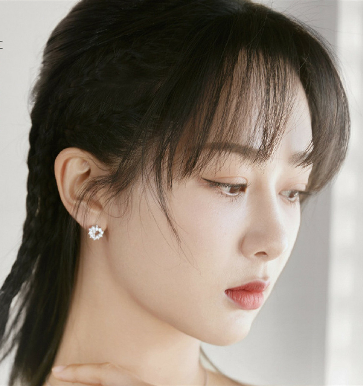 杨紫:我曾经无比自卑  有谁能想到,笑容灿烂如春风十里的小猴紫杨紫