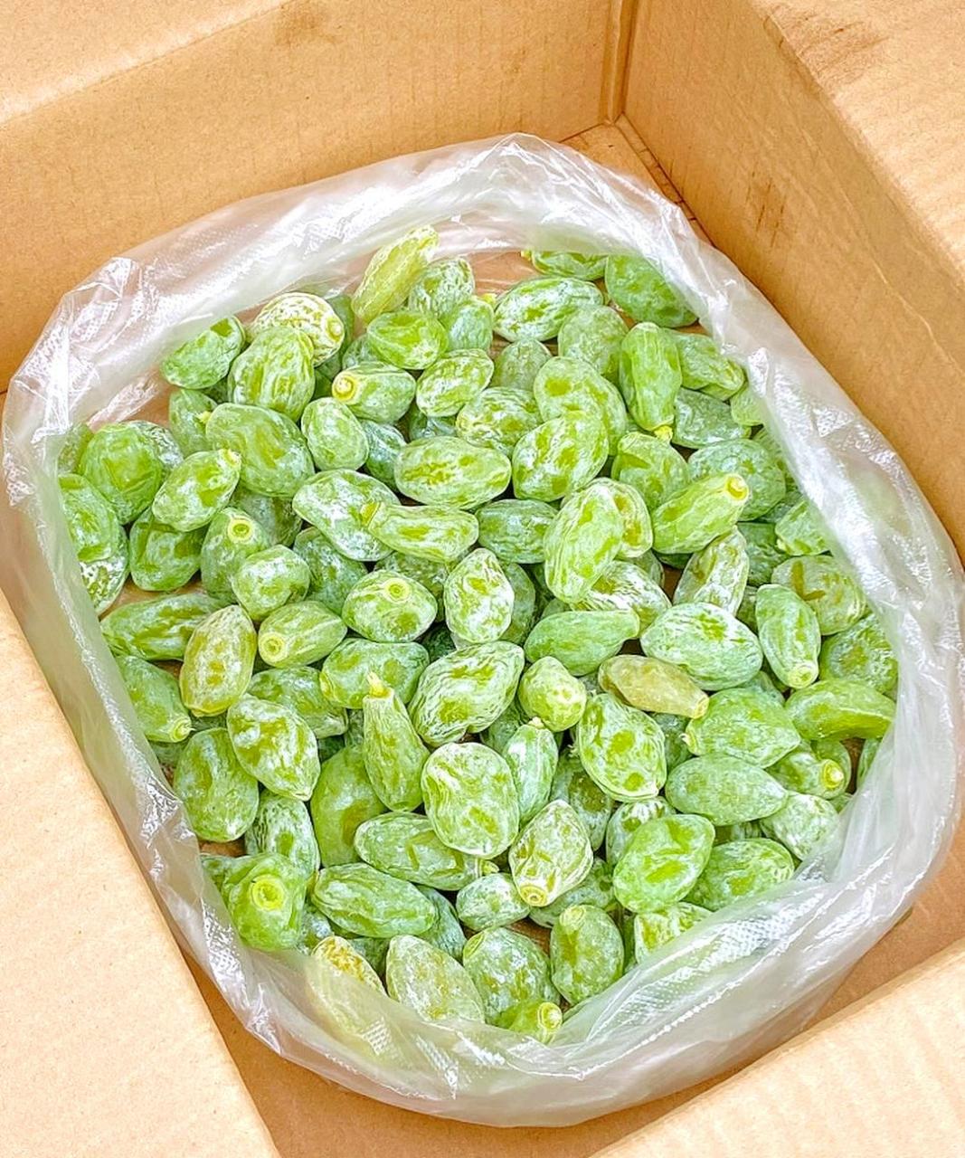 这个绿色的瓜子梅比青梅更加美味,酸酸脆脆的口感非常适合开胃解腻.