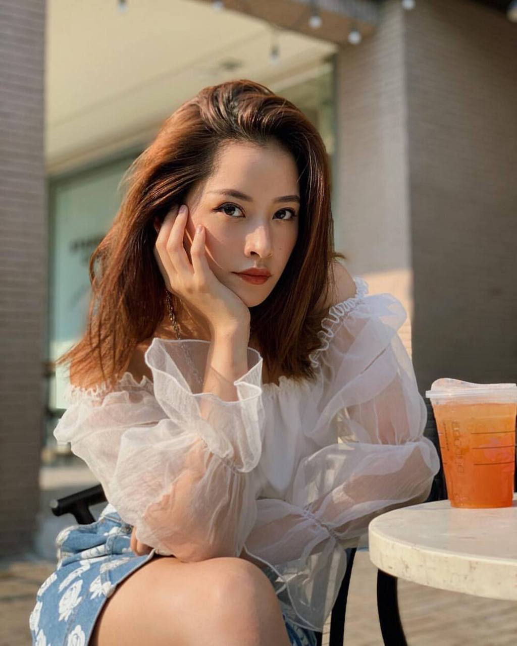 浪姐里的芝芙出圈了,不愧是公认的越南第一美女.  芝芙在越南又能演戏