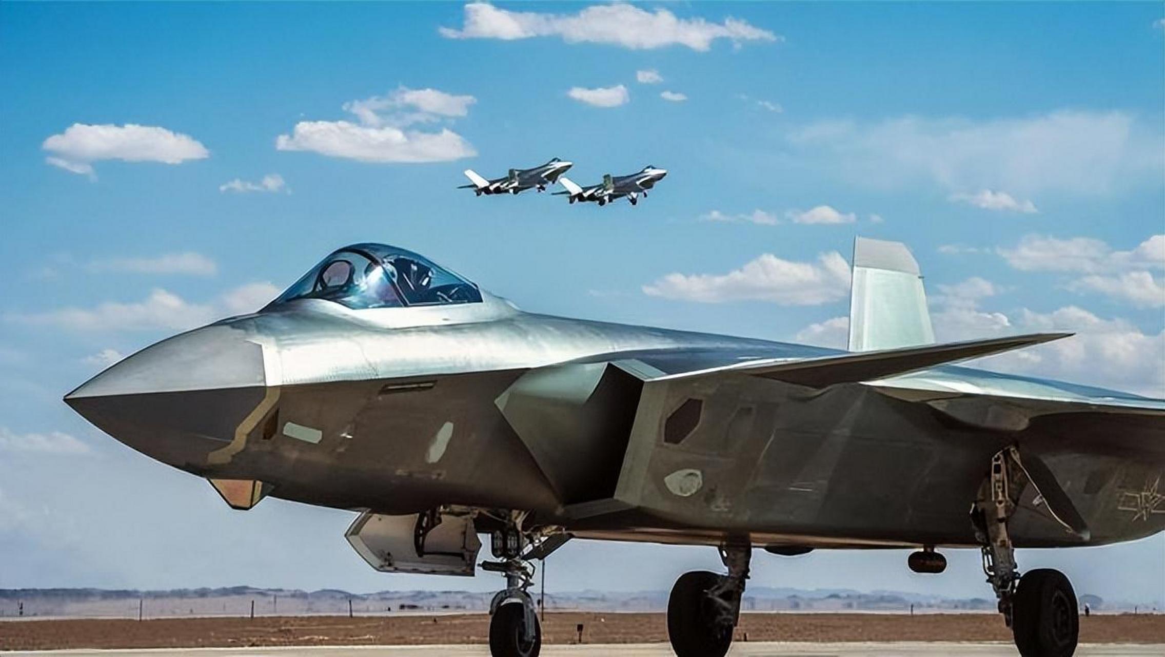 近日,中国航空工业集团公司公开了歼-20战斗机发射导弹的画面,这一