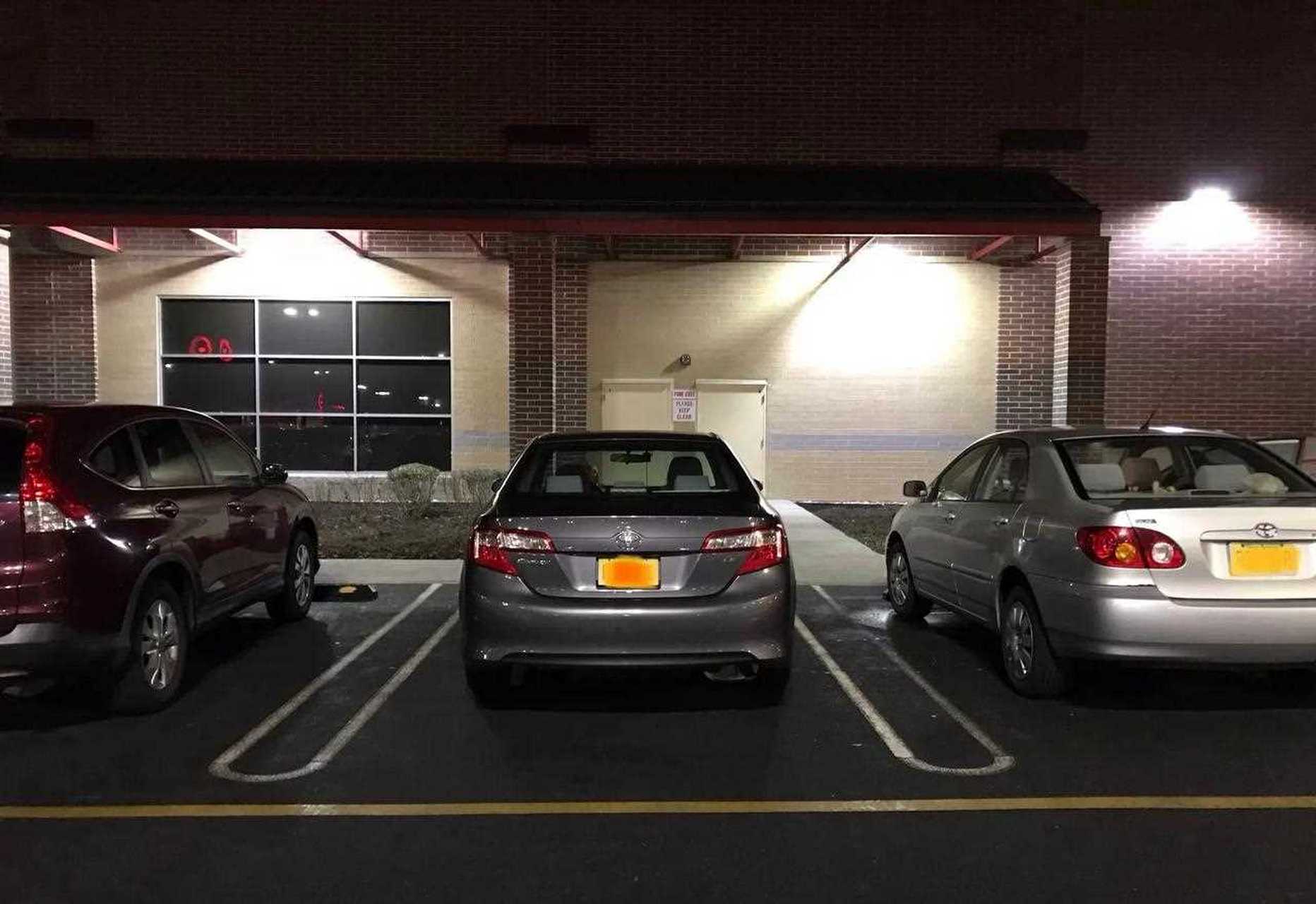 为什么美国人不常倒车入库?看看开市客