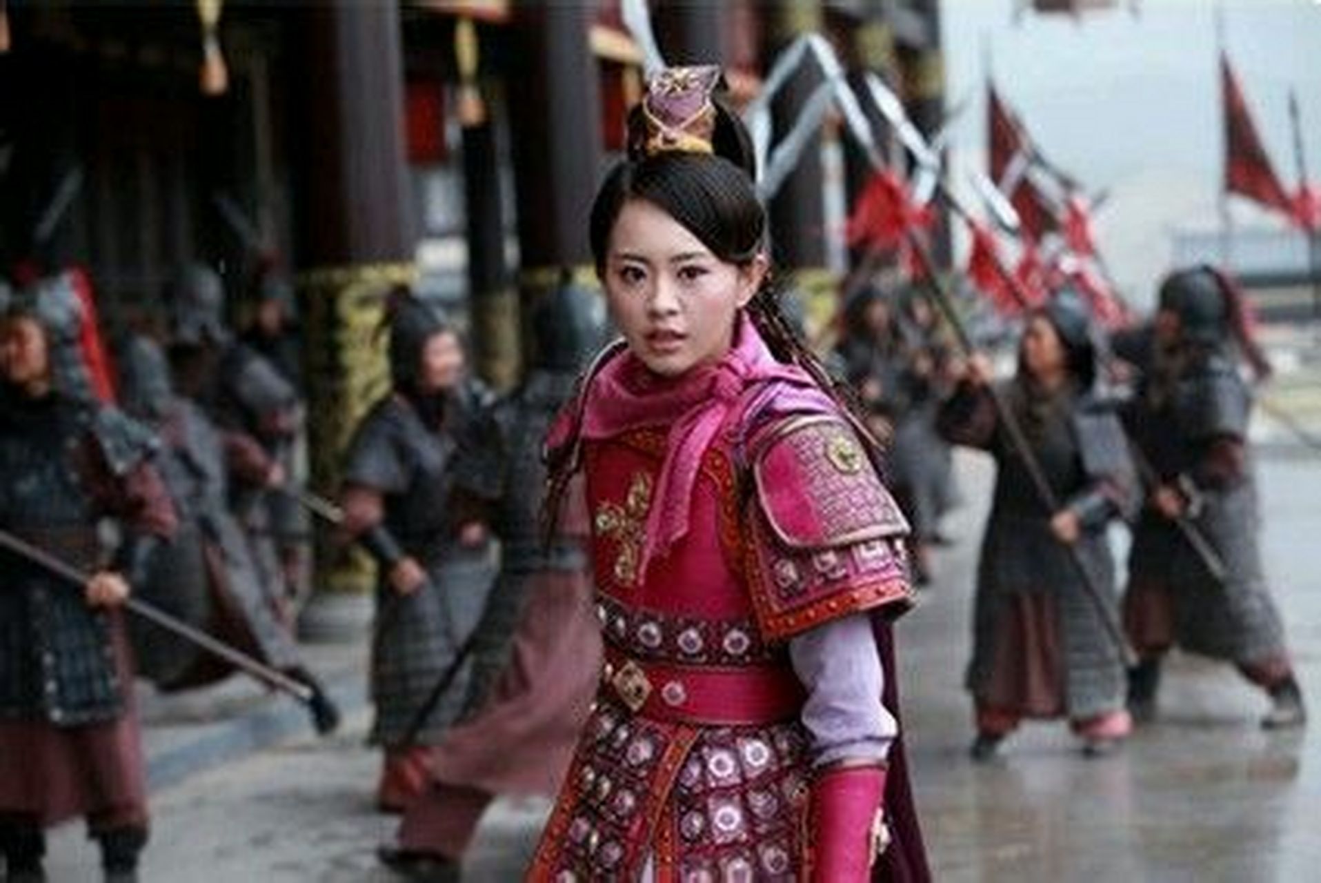 樊梨花,与丈夫薛丁山平定西北边乱 樊梨花是中国古代四大巾帼英雄之一