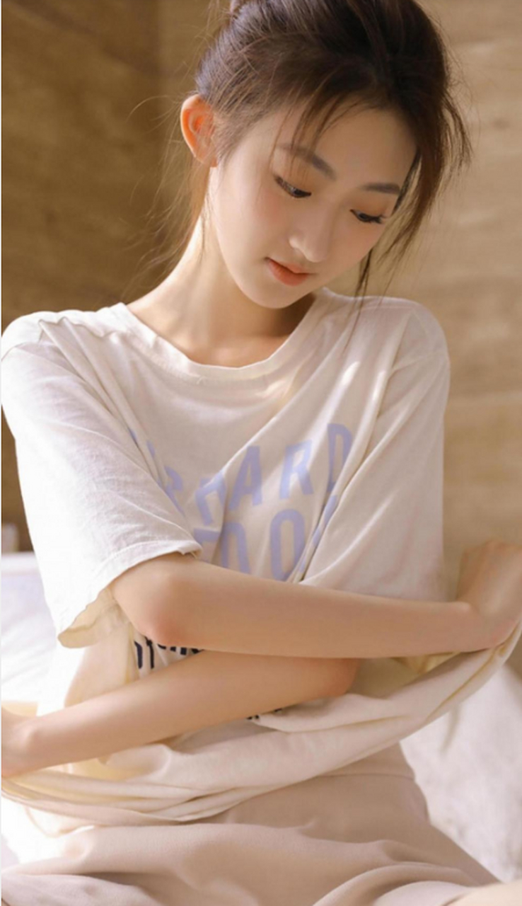 丸子头美少女 清纯慵懒