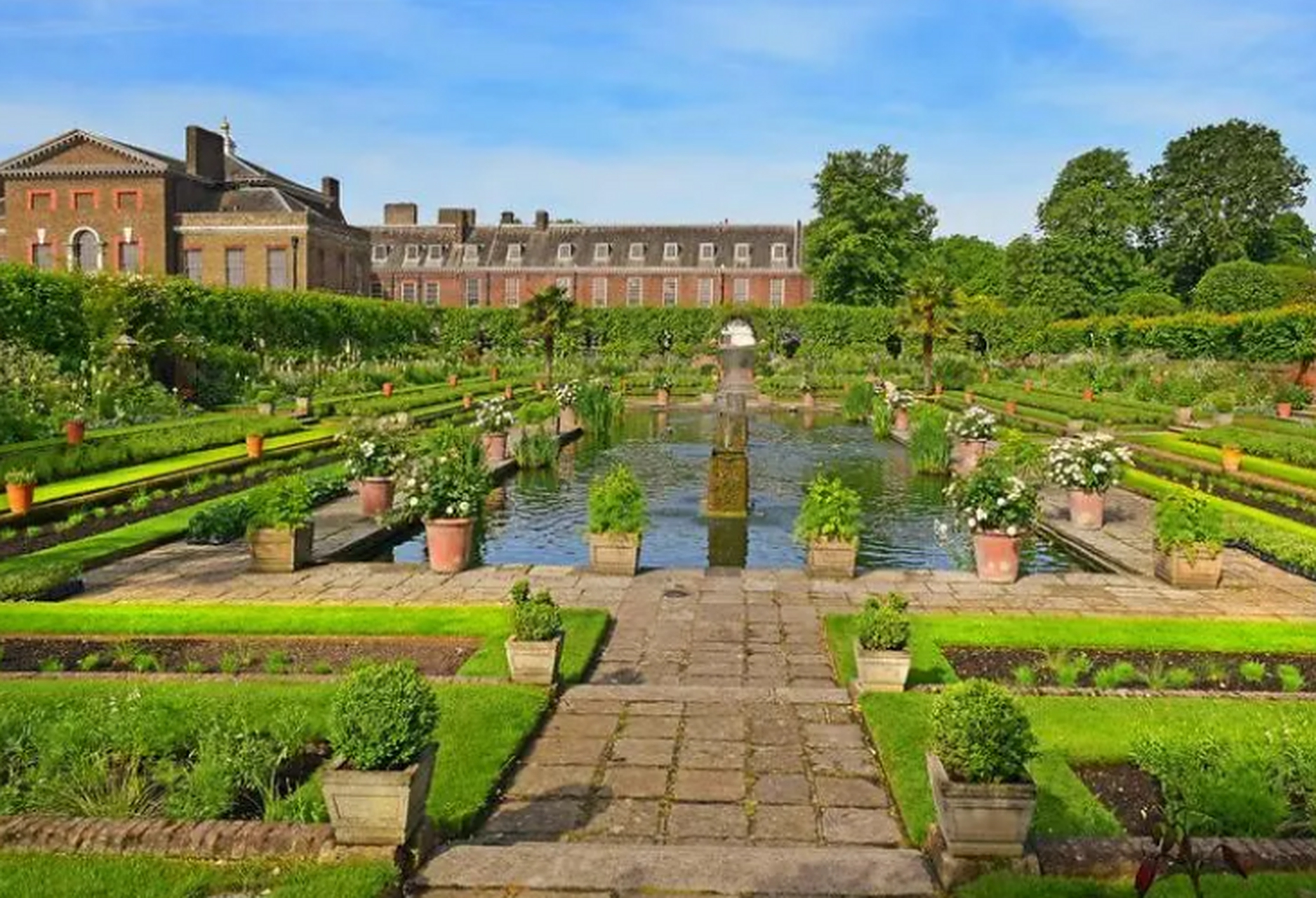 盘点全球顶级豪宅 肯辛顿王宫花园 肯辛顿王宫花园(kensington palace