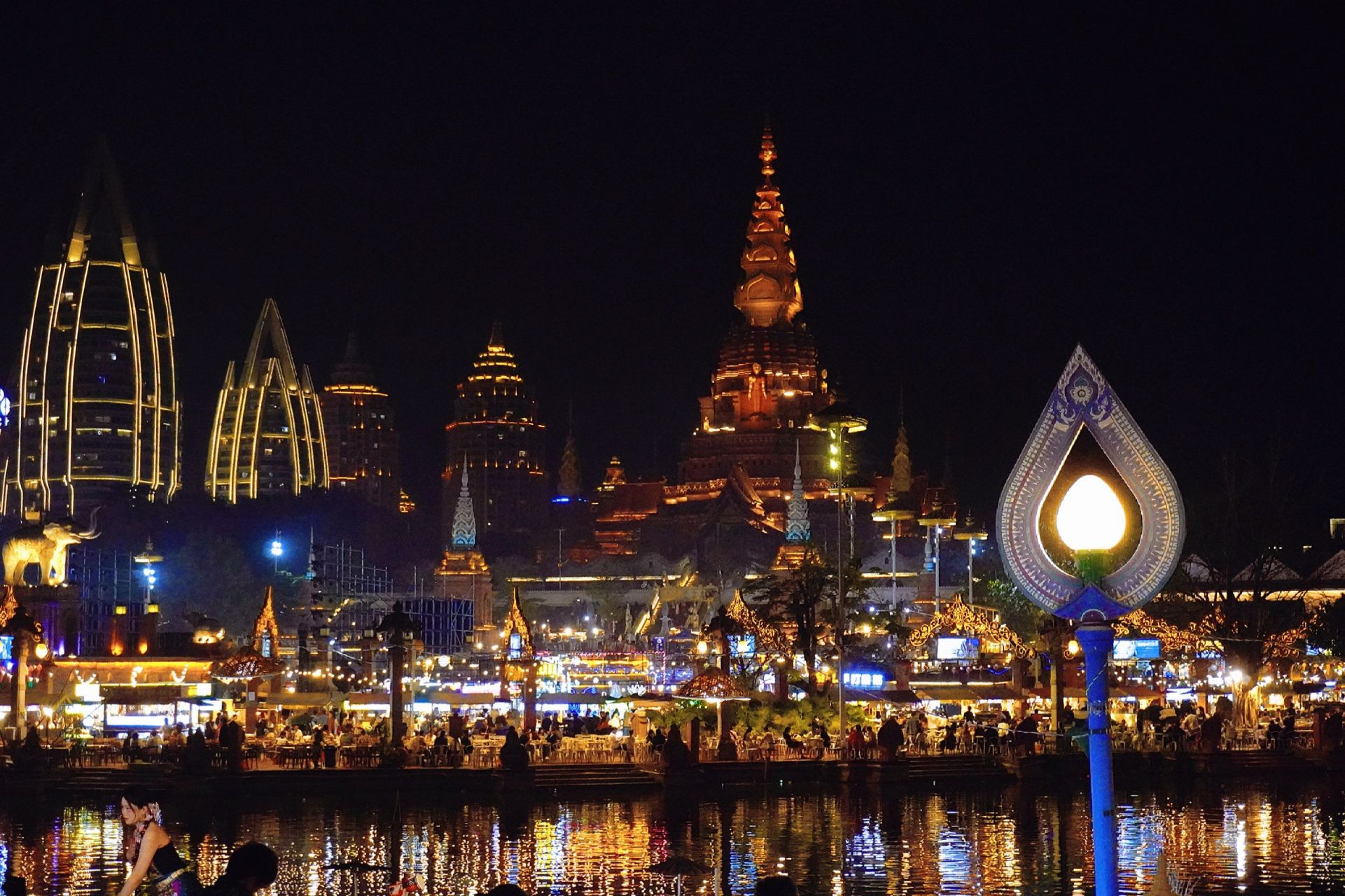 无论你是喜欢浪漫,还是喜欢拍照的小仙女,来西双版纳绝对不能错过夜景