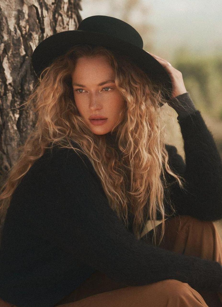 美国超模汉娜·弗格森,希腊版《时尚芭莎》封面摄影