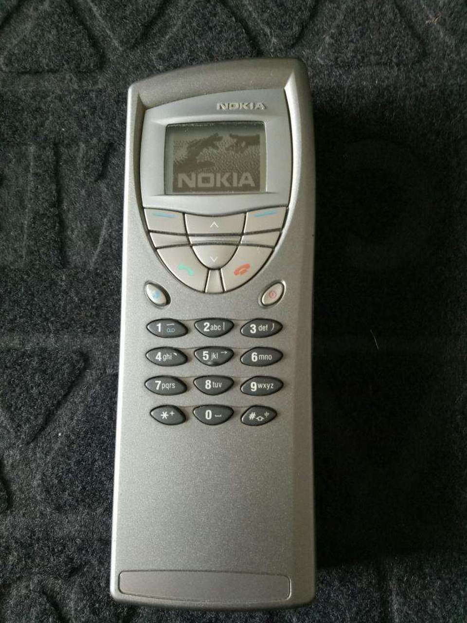 手机你最pick哪一部#诺基亚9210是2002年推出的个人助理系列的彩屏