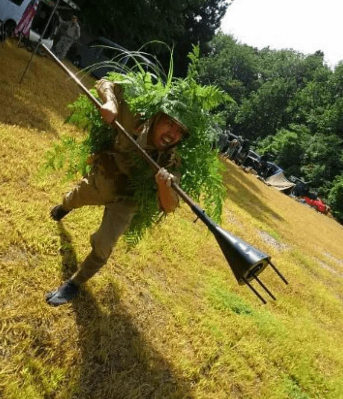 日本二战末期的奇葩武器"刺雷,这种武器是当时穷途末路的日军想以
