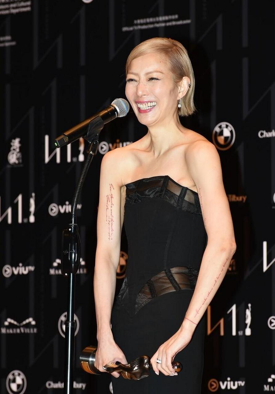 郑秀文还是这么瘦这么美 郑秀文还是这么瘦这么美 郑秀文还是这么瘦