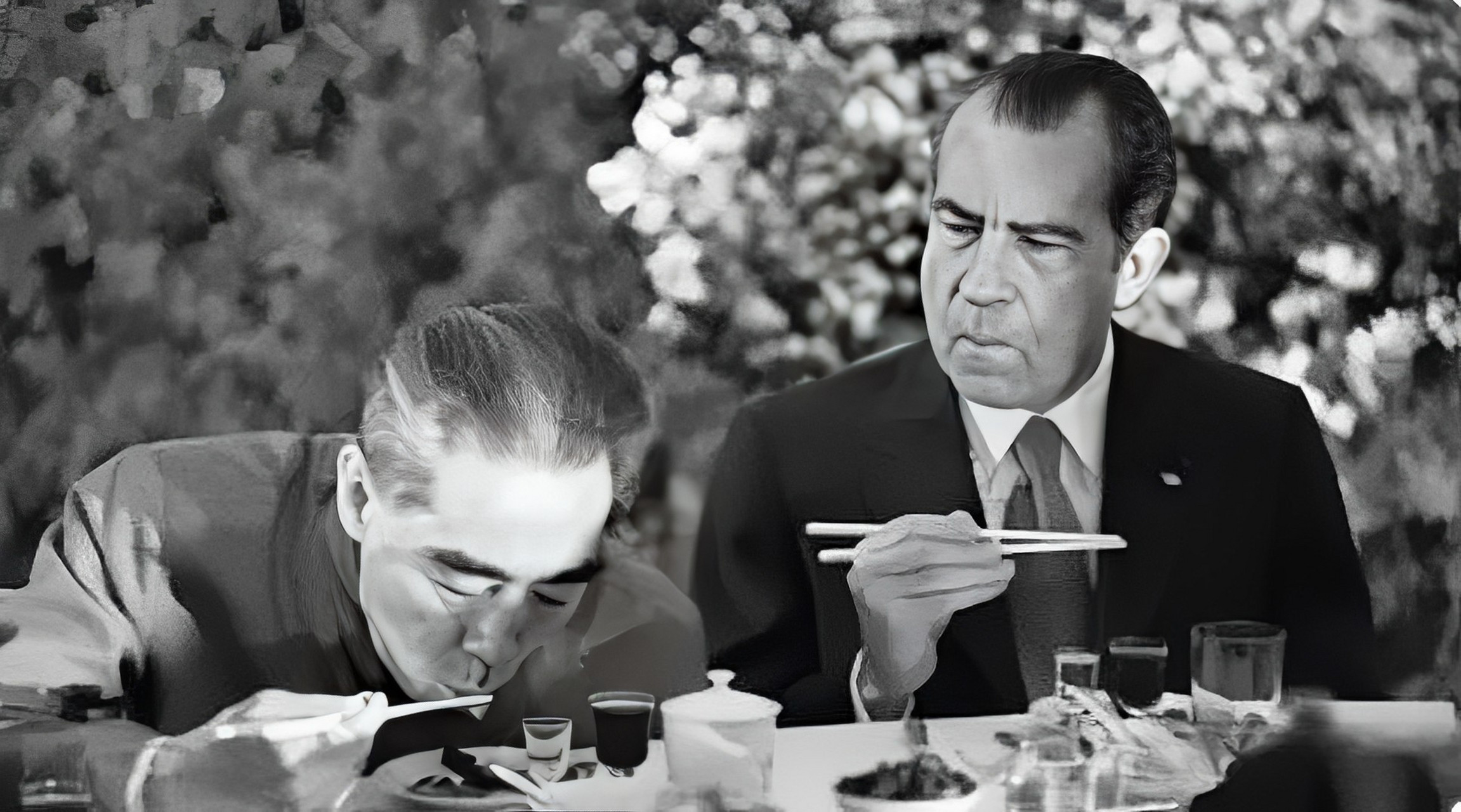 1972年2月,尼克松访华,国宴上发生了有趣的一幕.