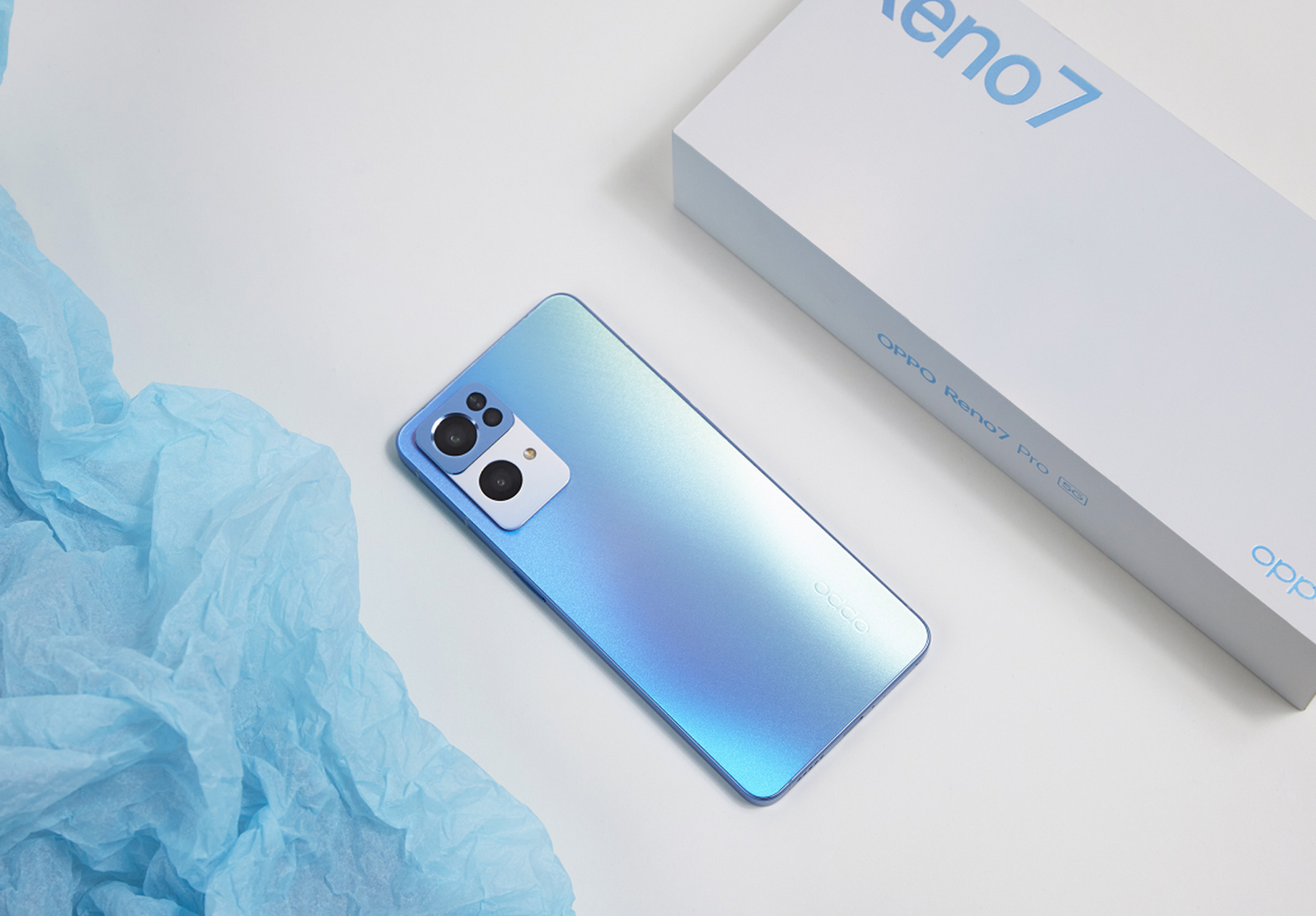 oppo reno7系列前脚刚到,荣耀60后脚就跟了上来,还都是主打年轻市场的