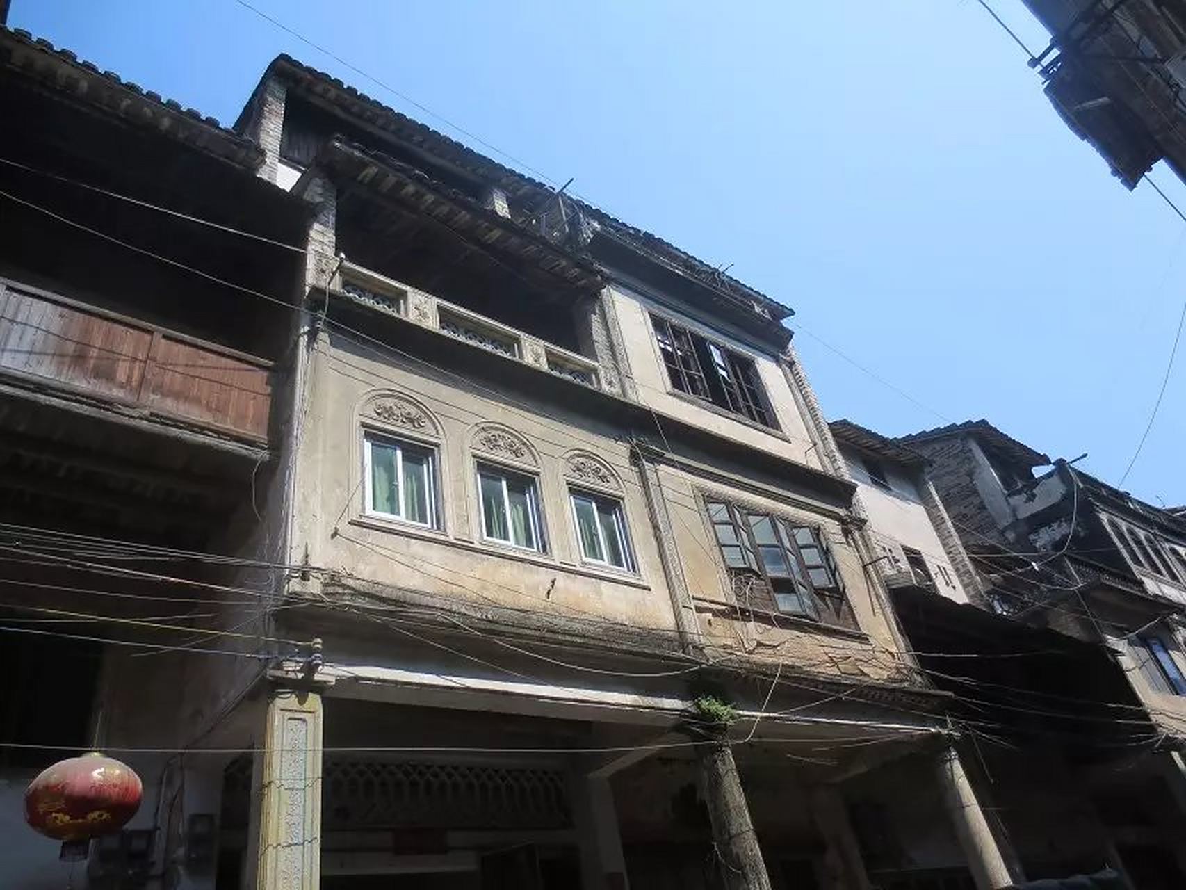 大埔县 茶阳骑楼 茶阳是大埔老县城,地近福建,这里有众多民国骑楼.