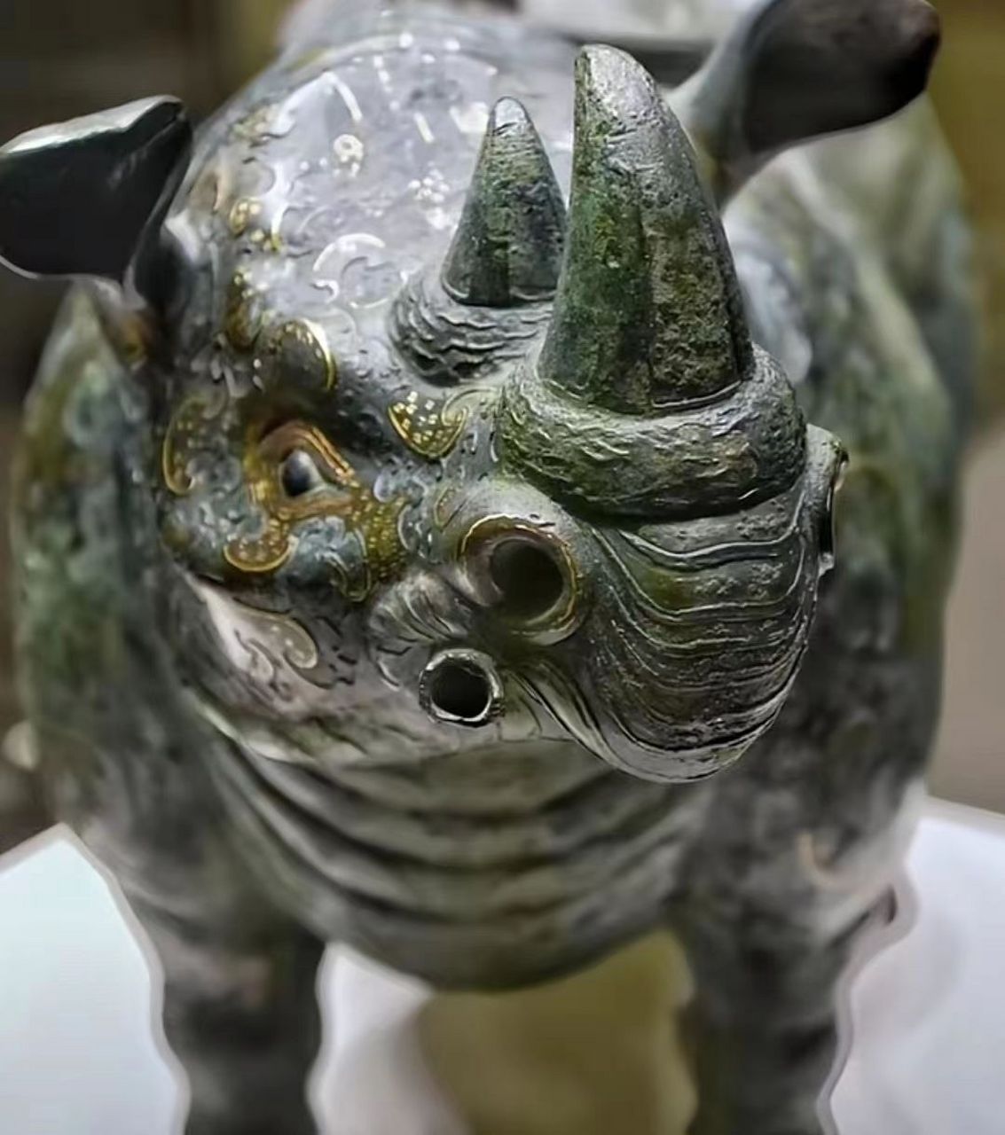 西汉错金银云纹青铜犀尊 盗墓贼遗失的国家级文物#点开头像看直播