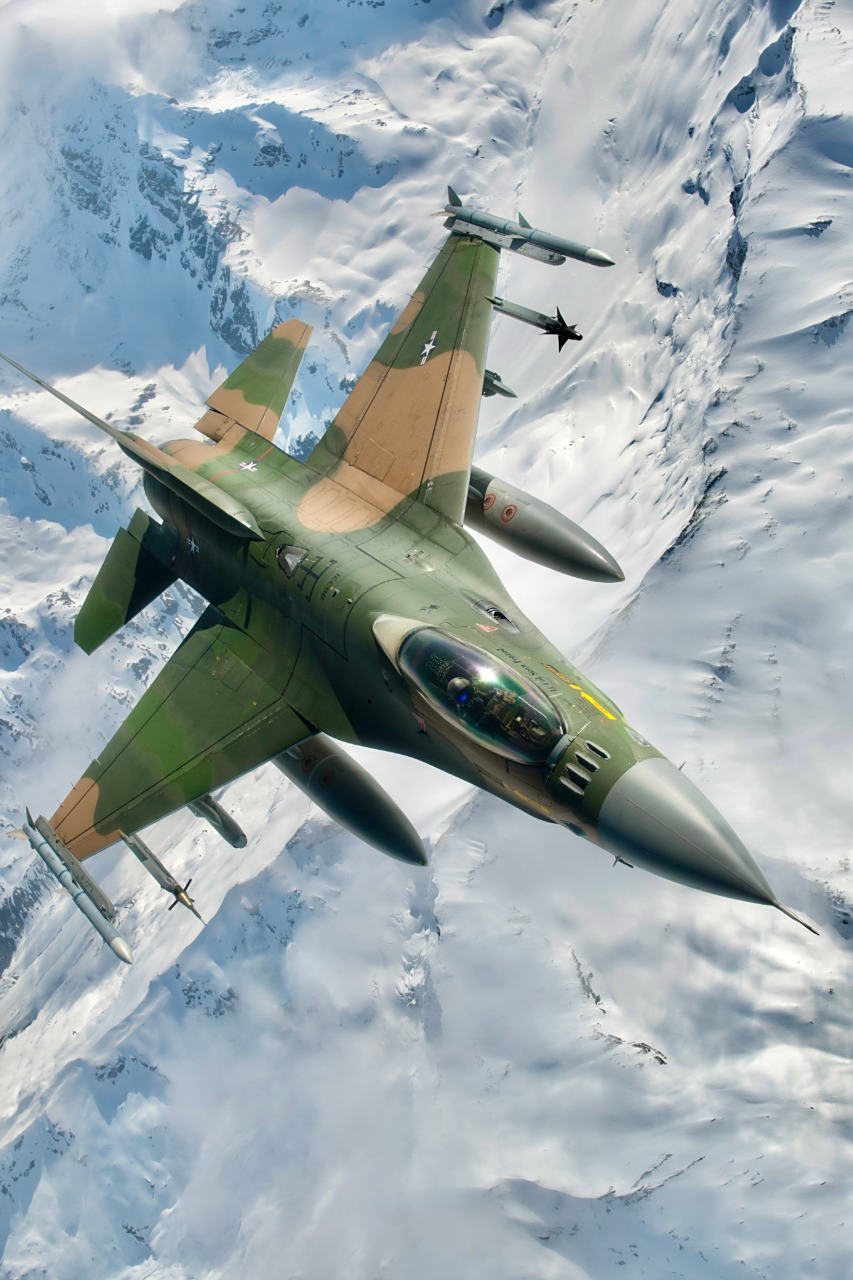 美国空军假想敌中队的f-16c block32战斗机,图片中