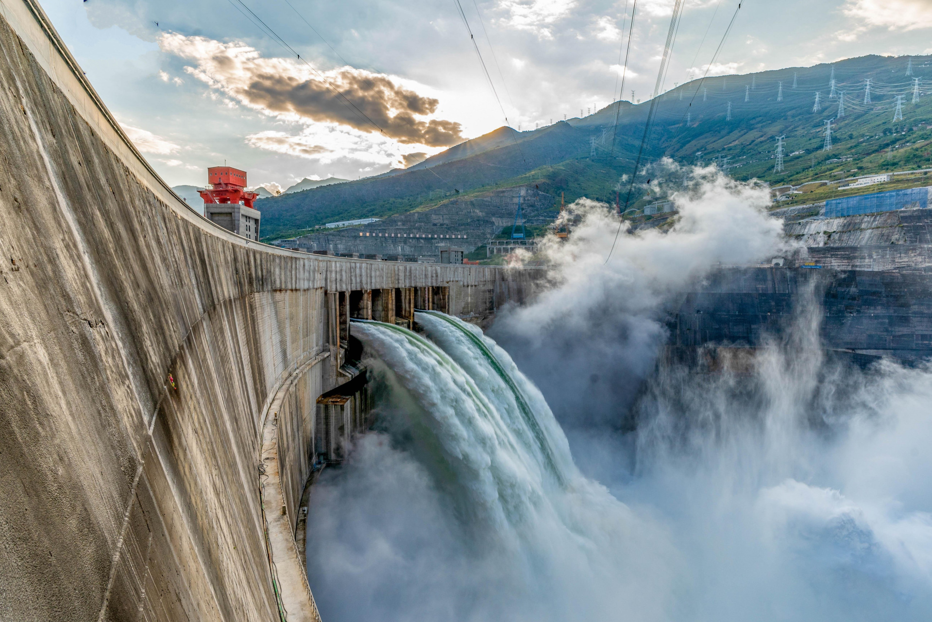 中国居然耗资1800亿建造了一座大坝,它就是白鹤滩水电站