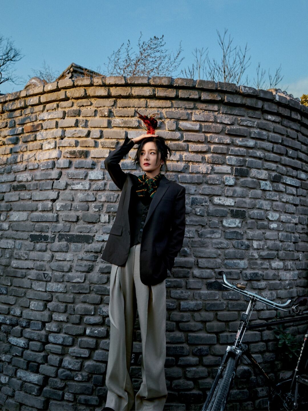 招财进宝年味十足的写真来啦!眼神坚定,气场全开