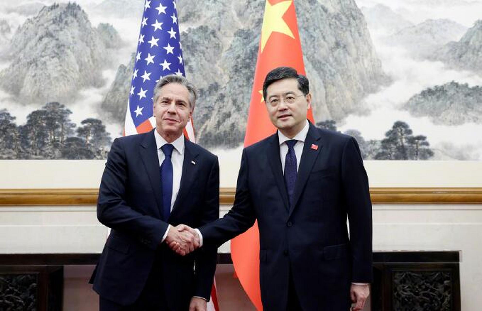 中方在机场没有用鲜花和红地毯迎接布林肯,或许让布