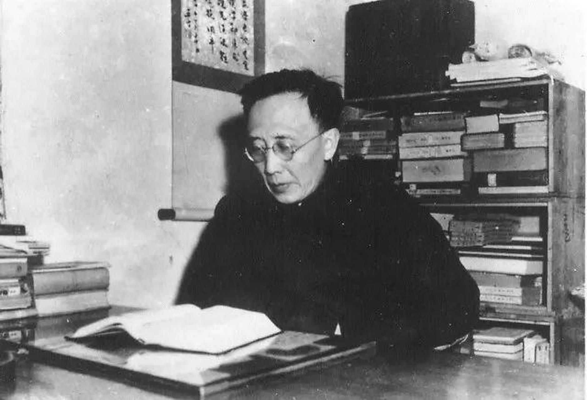 郭世英(1942年—1968年),郭沫若儿子,1962年郭世英以优异的成绩考入