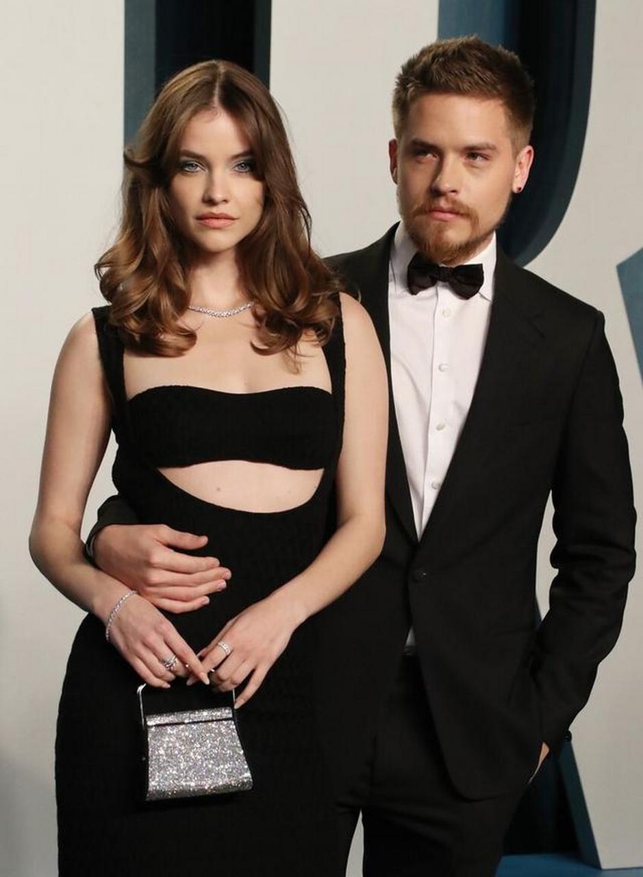 奥斯卡vanity fair派对 芭芭拉-帕尔文与男友迪伦-斯普罗斯亮相