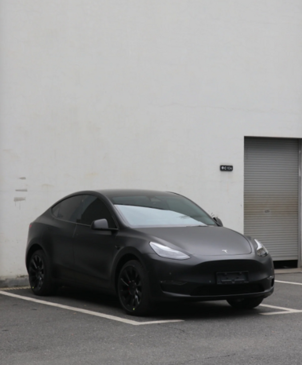 model y黑武士震撼来袭,炫酷外观引领潮流 尽显时尚风采.