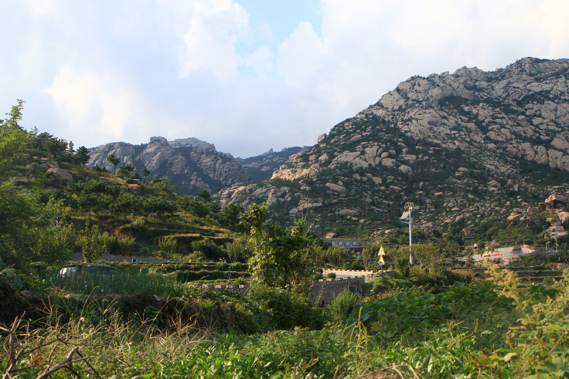 青山渔村,崂山脚下具有600年历史的渔村,观山看海尝海鲜.