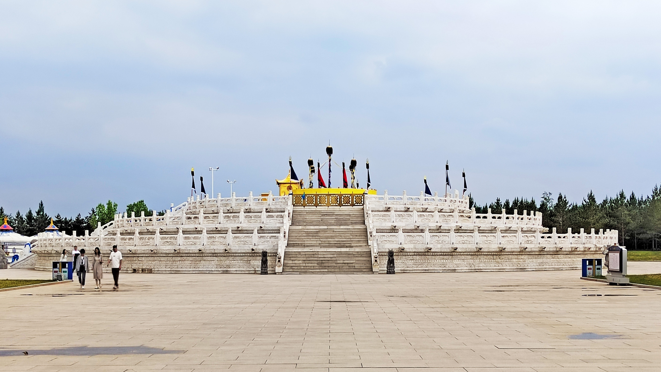 内蒙古# 【 "成吉思汗陵" 是我见过的最大的陵墓!