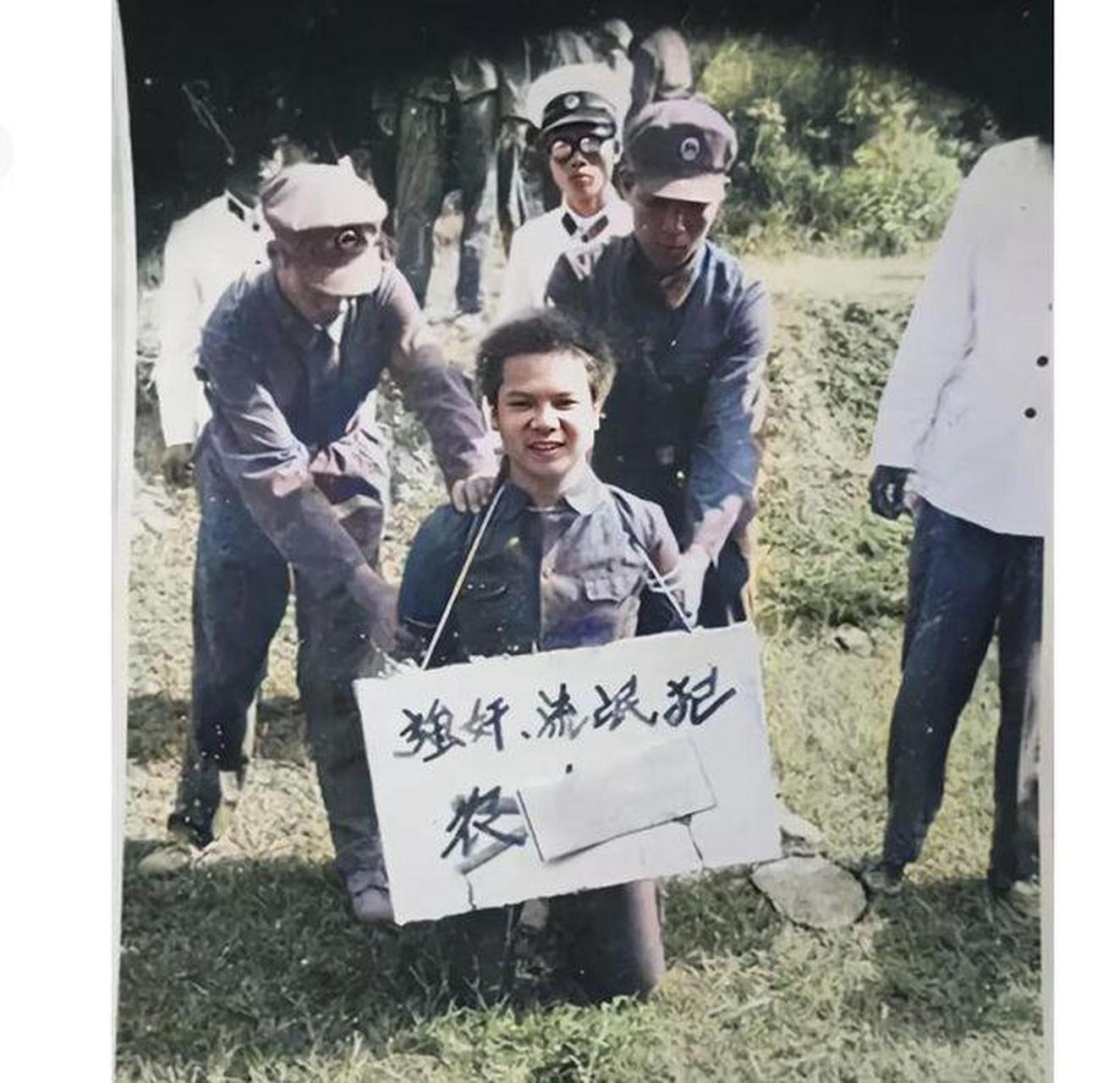 这是1983年,一名死刑犯被执行死刑前的现场照片!