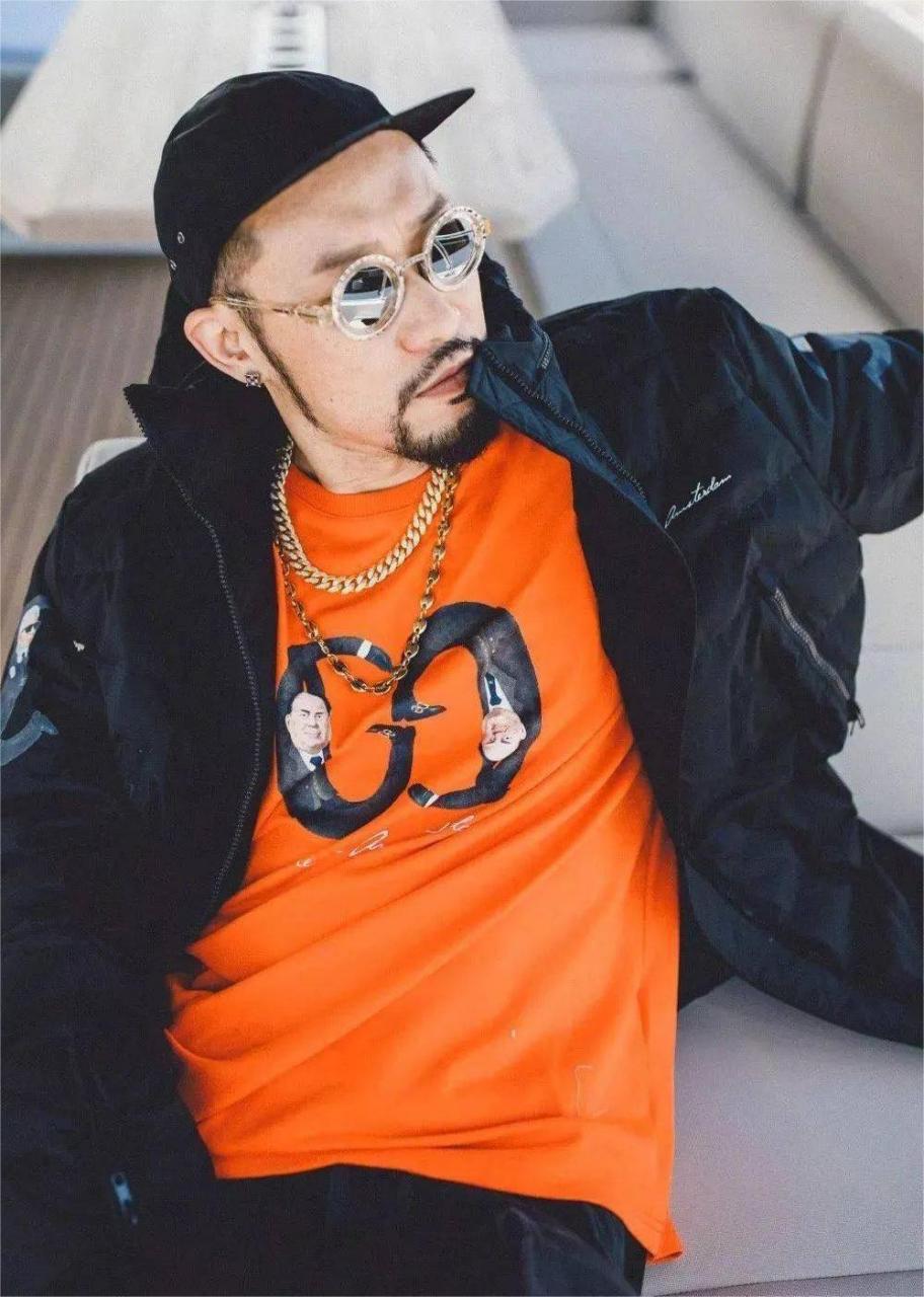 mc热狗出新歌, 很多人包括自媒体都在说热狗借歌词diss周杰伦.