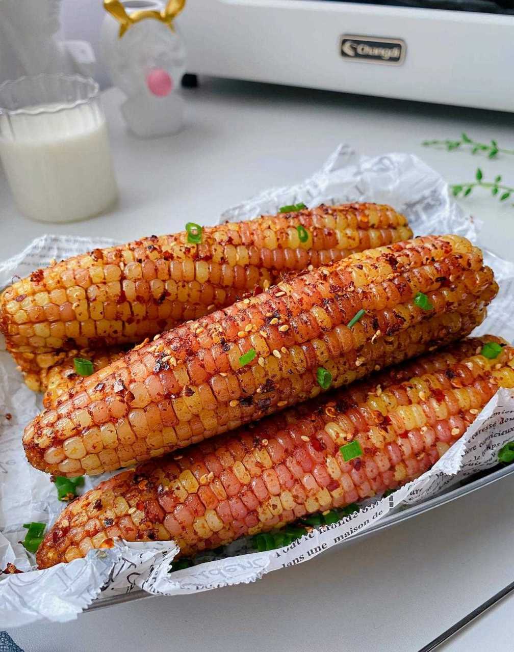 新烤箱到必须试一下,[衰] 每次去烧烤摊必点的烤玉米, 在家轻松做