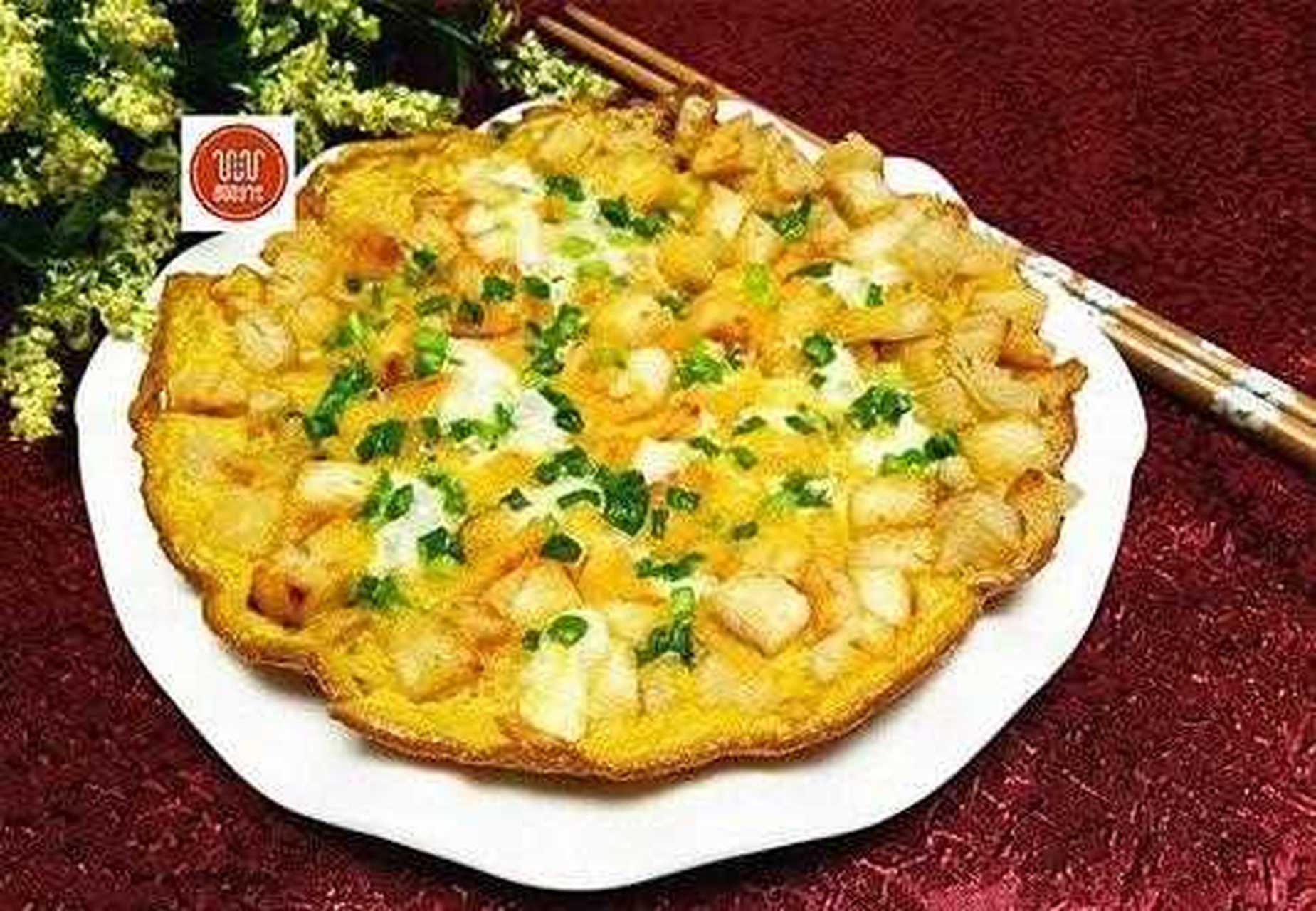 【香气美食推荐】【中式披萨】1个馒头 2个鸡蛋,做了1份中国式披萨.[?