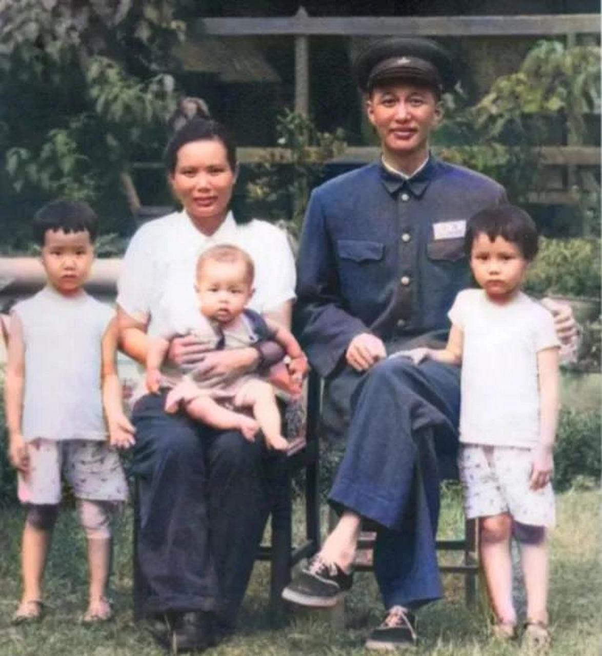 洪学智,是开国上将中的一位名将,安徽人,身高达到了185厘米.