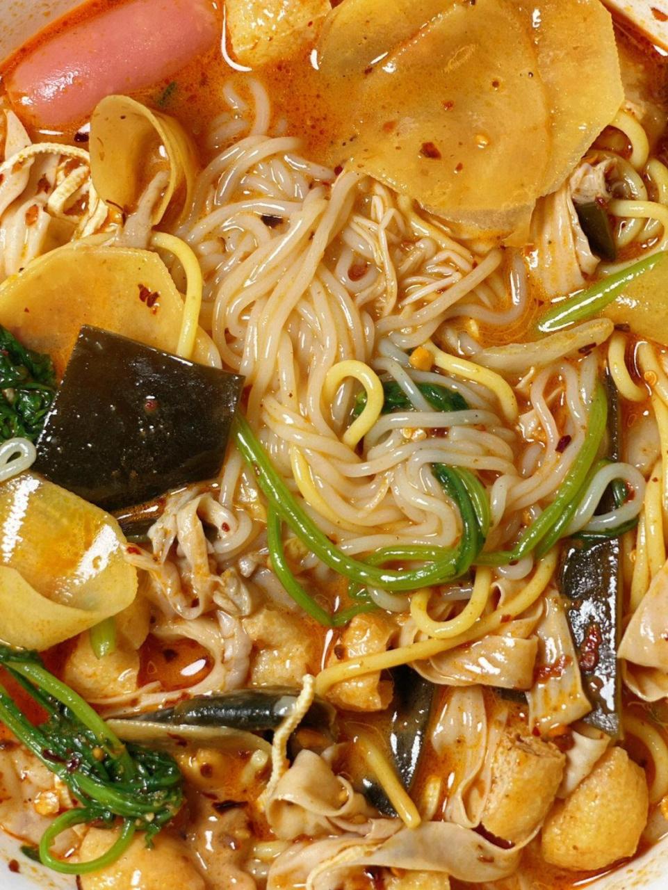 我真是太能了,我竟然做出了东北老式麻辣烫,最早3块钱一碗的麻辣烫都