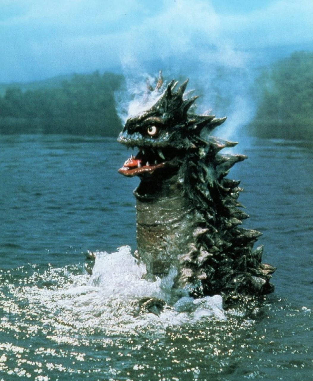 宇宙怪兽百慕拉 身高50米,体重2.