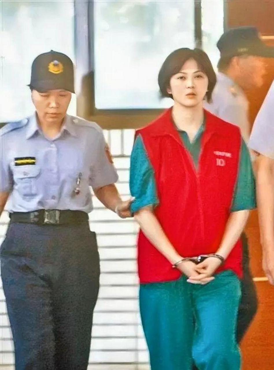 2012年,美女死刑犯林于如,被判死刑,画面中的她身材高挑,面容俊美