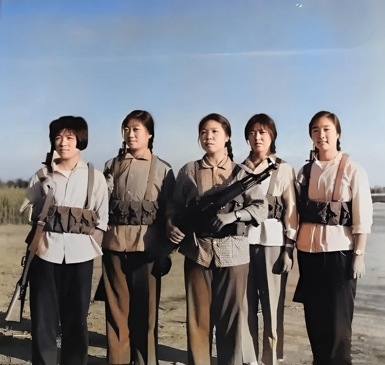 上世纪60年代女知青,激情岁月,火红年代,最美青春.