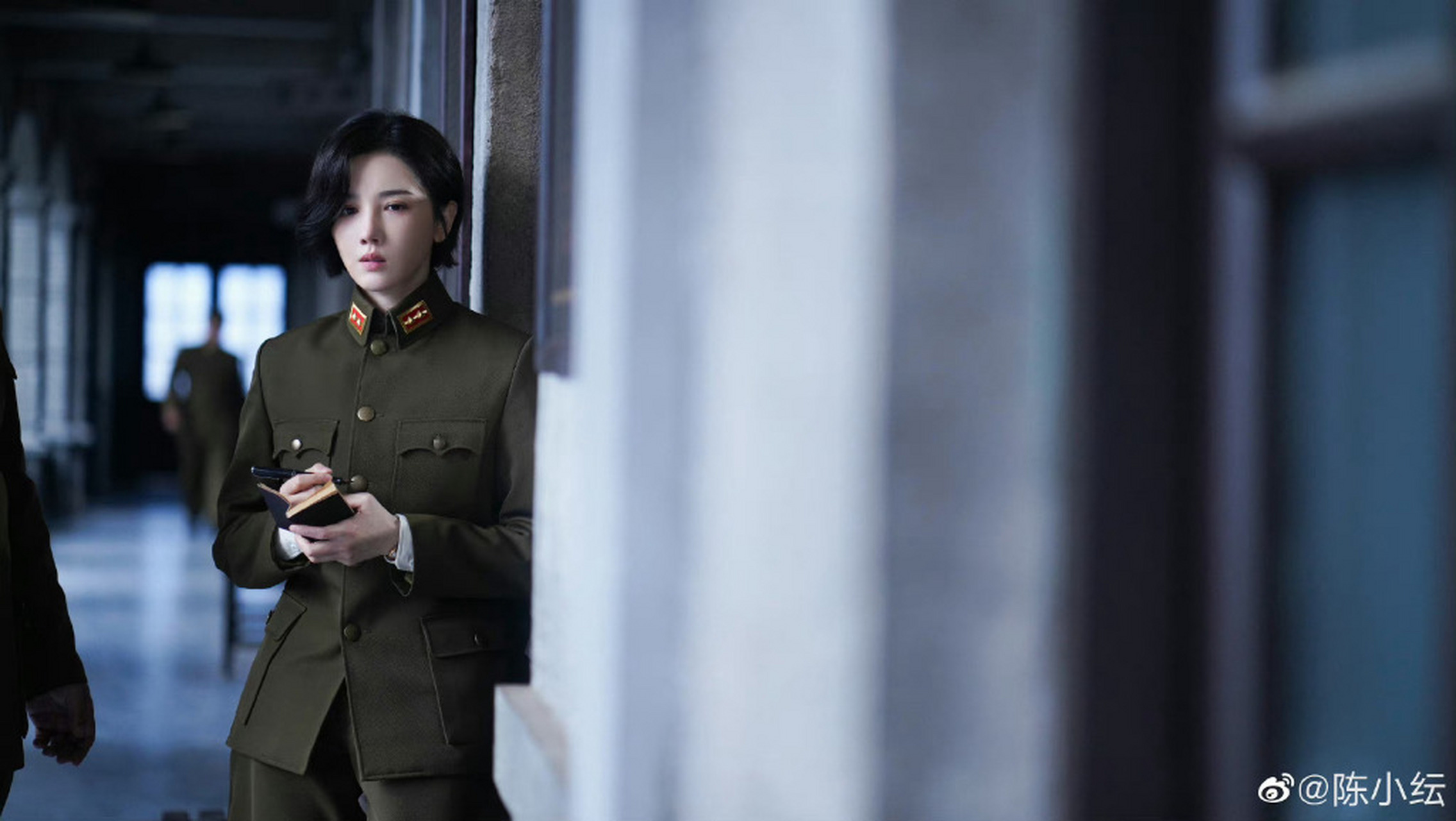 发长文迎接薄冰# 《薄冰》今晚开播90陈小纭在剧里饰演女特工吴若男