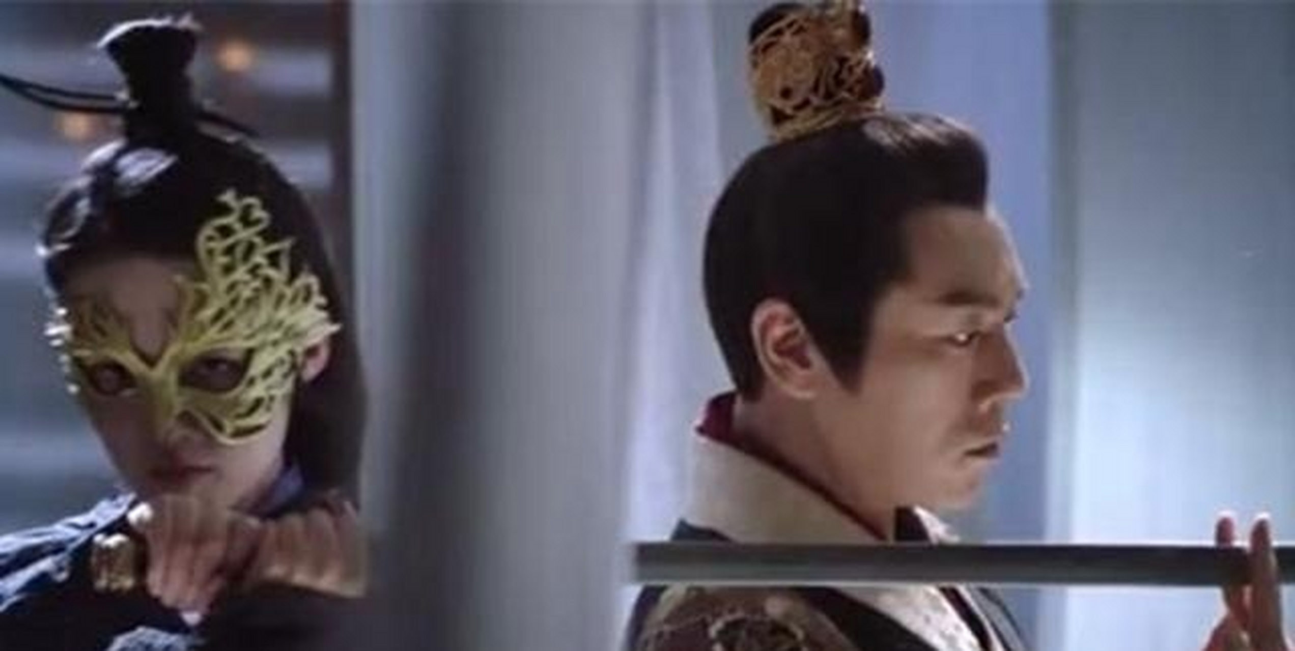 这是一部古装言情剧,讲述了刘宋元嘉年间,秦昊饰演的监国刘义康为了
