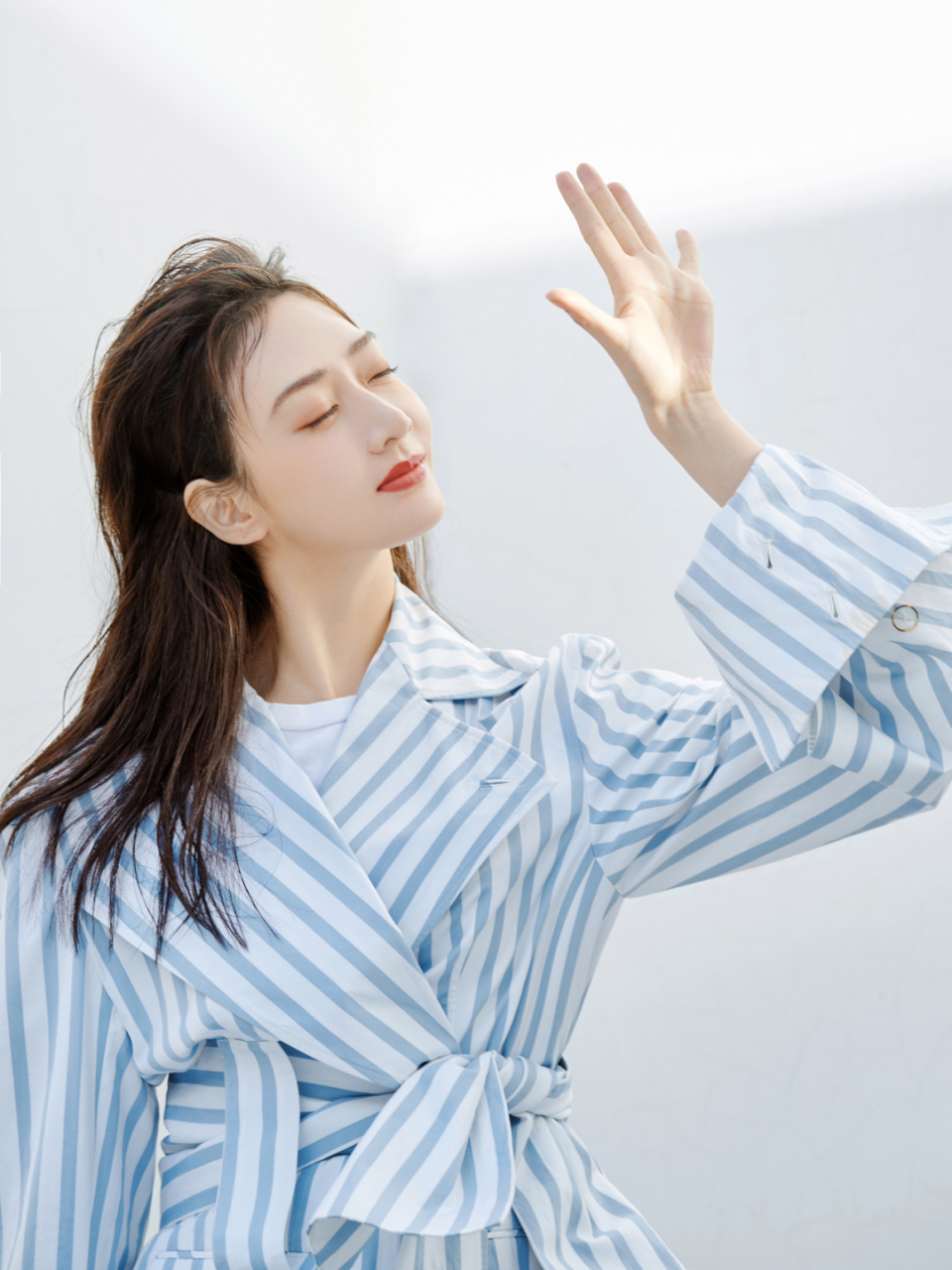 千面女郎:探索潘之琳的多样魅力  "我希望有一天,当大家谈论我的时候