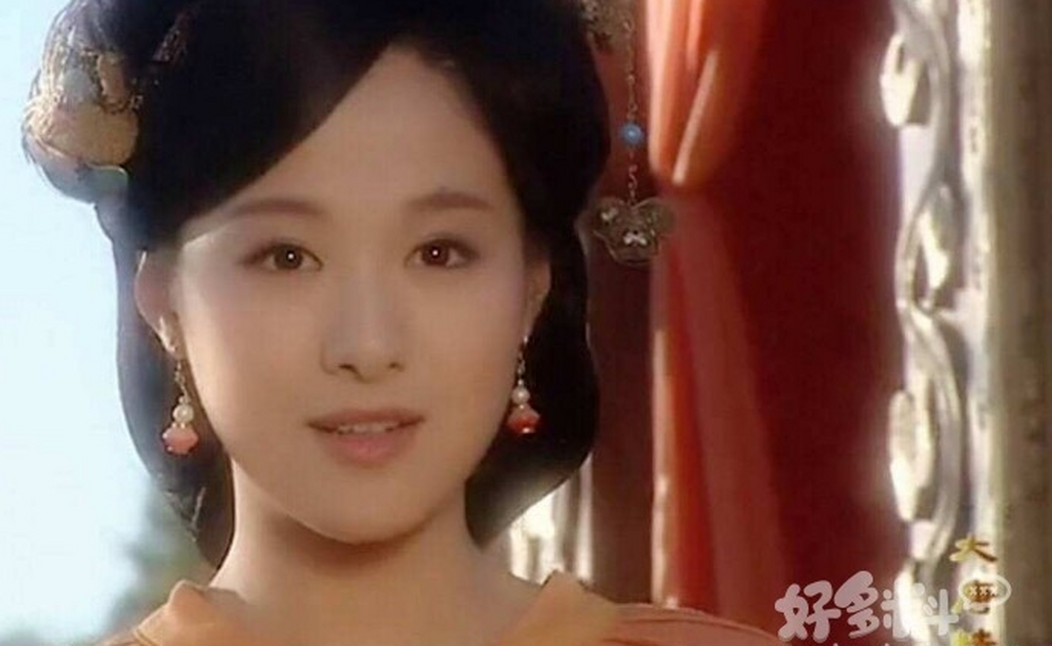 早期沈傲君带来了一些古装作品,深受观众的喜爱.
