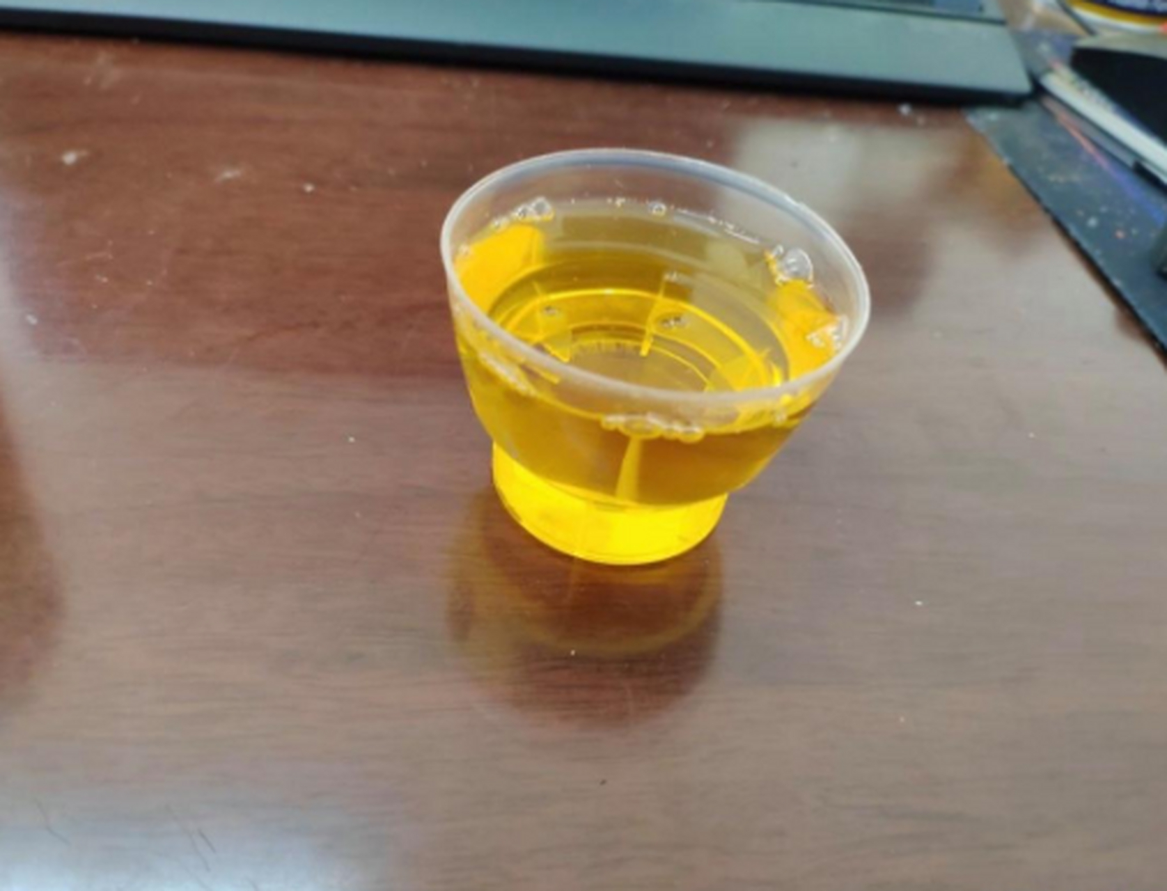 東鵬特飲的蓋子是這樣用的嗎?