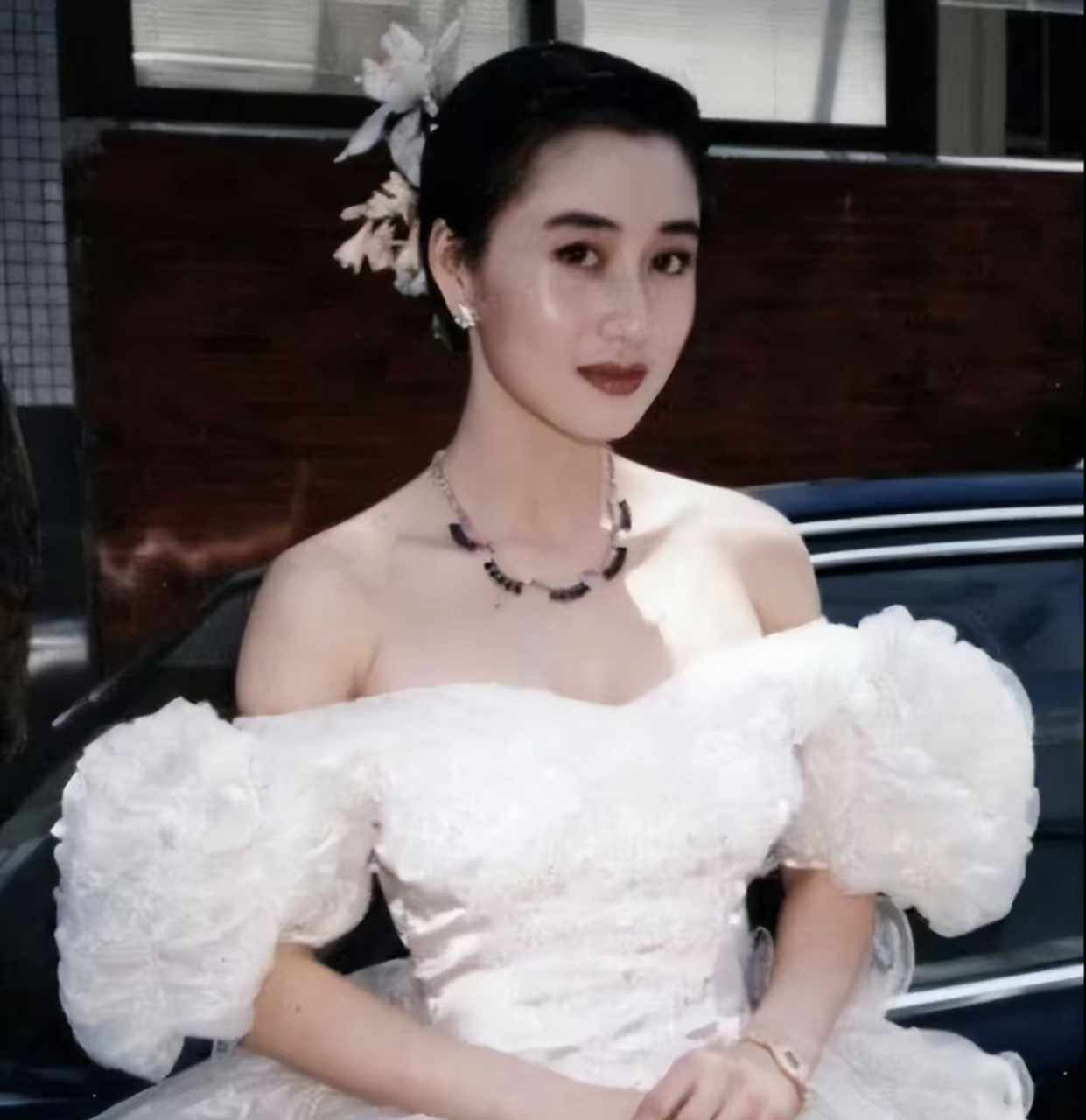 抛开李连杰不说,黄秋燕和利智到底谁更漂亮?