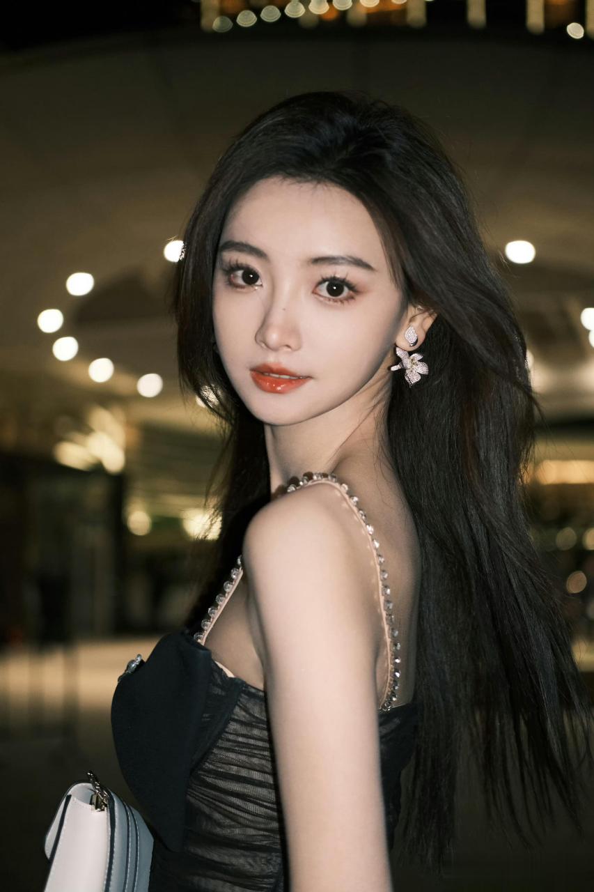 金佳悦 | 腾讯体育最美主持人