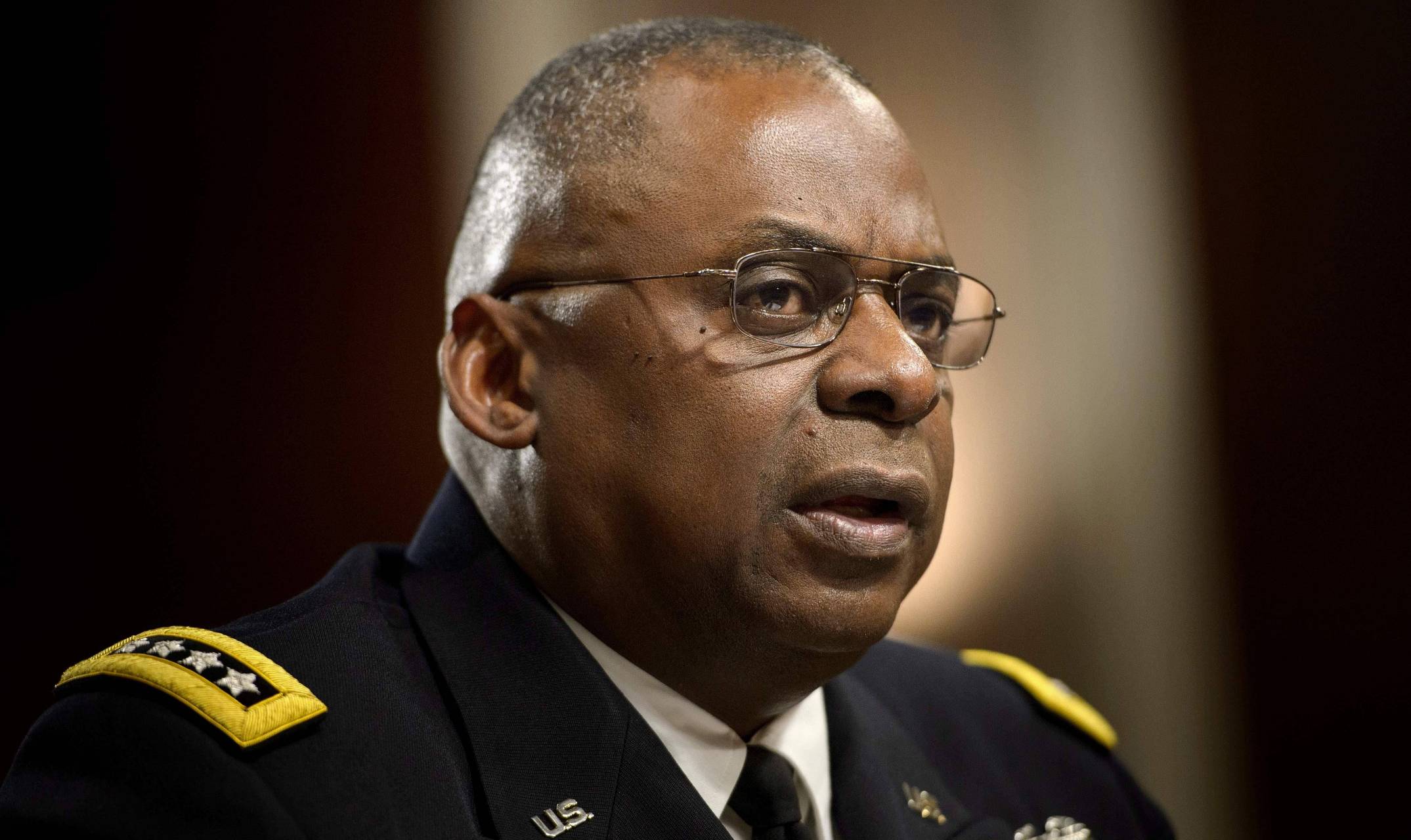 美国防部长再爆惊人言论,奥斯汀此前在演讲中表示:美国必须做好和中国